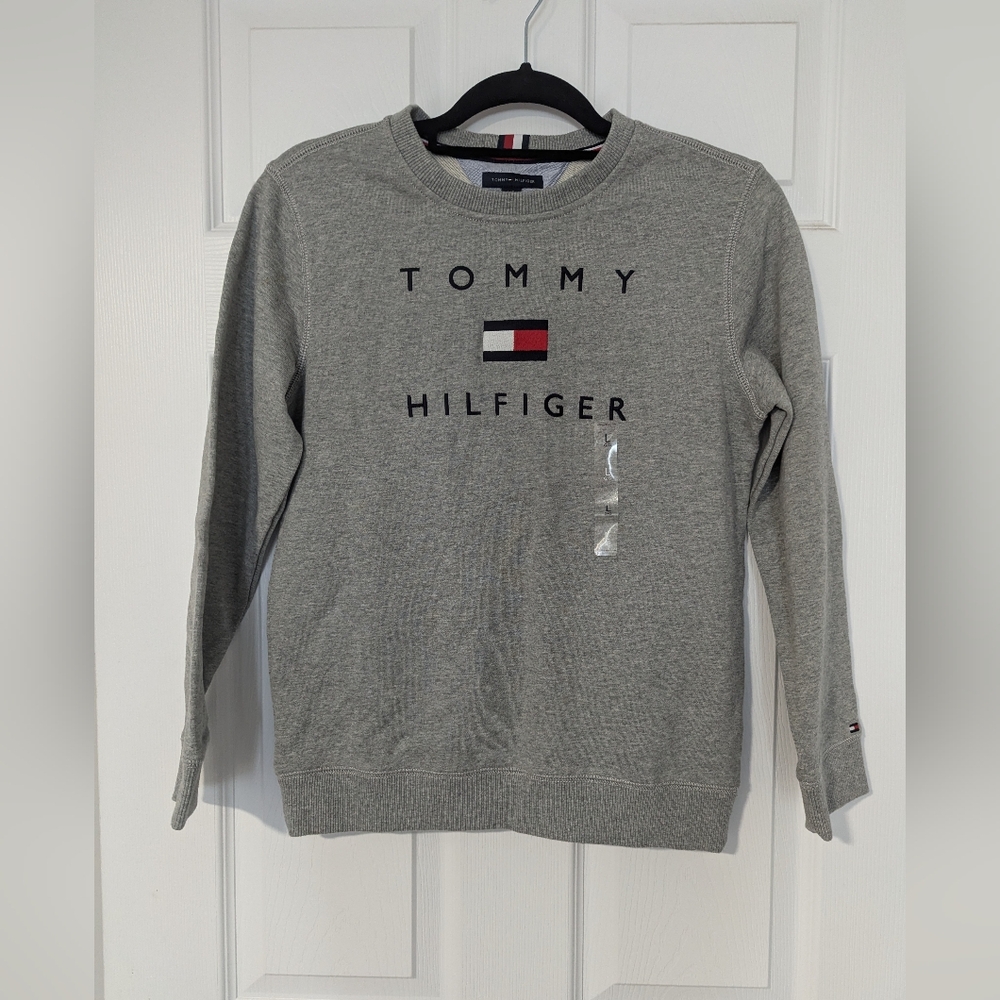 Tommy Hilfiger youth sweat shirt size large 10/12
